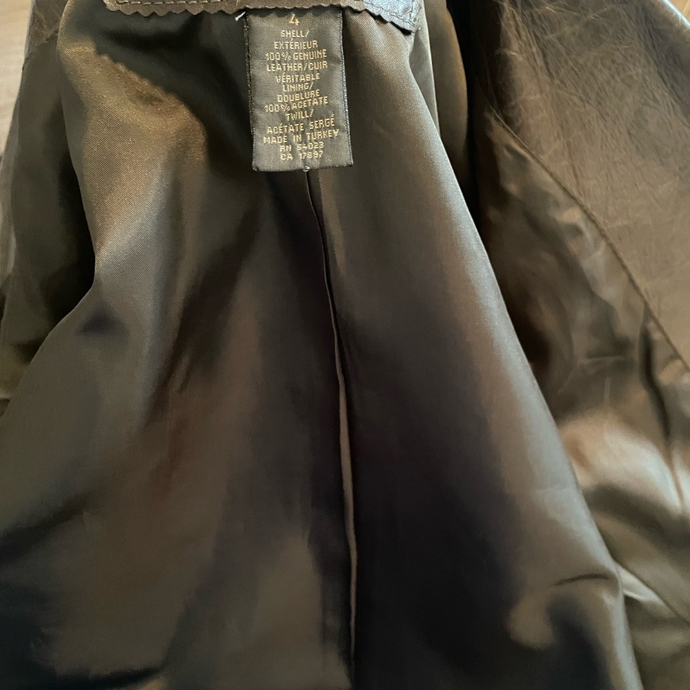 Leather jacket - Picture 5 of 7